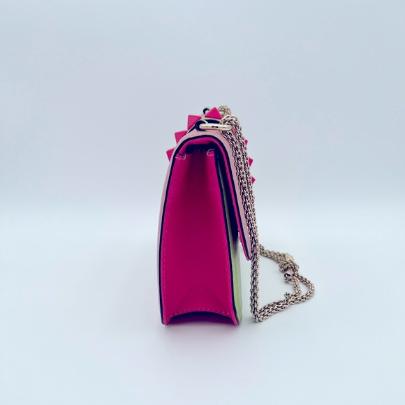 VALENTINO
Roman-Stud Leather Shoulder/Crossbody Bag. - Picture 6 of 9